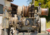 ボーリングマシン